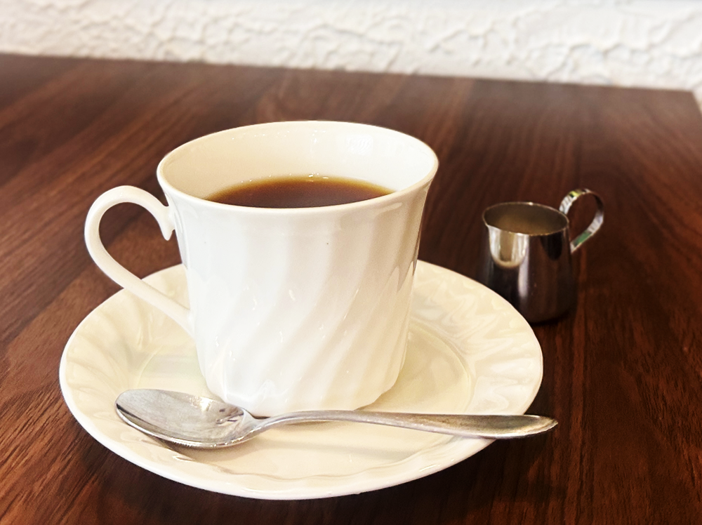 スパイスカレーに合う味わいに仕上げられたヤードのオリジナルブレンドコーヒー